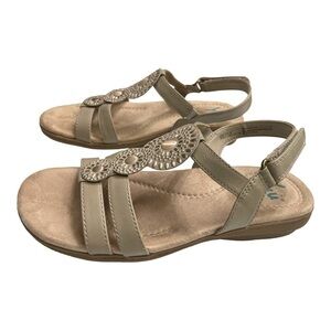 Yuu Women's Sandals Joan Ankle Strap Medallion Beige
Size 6.5 M